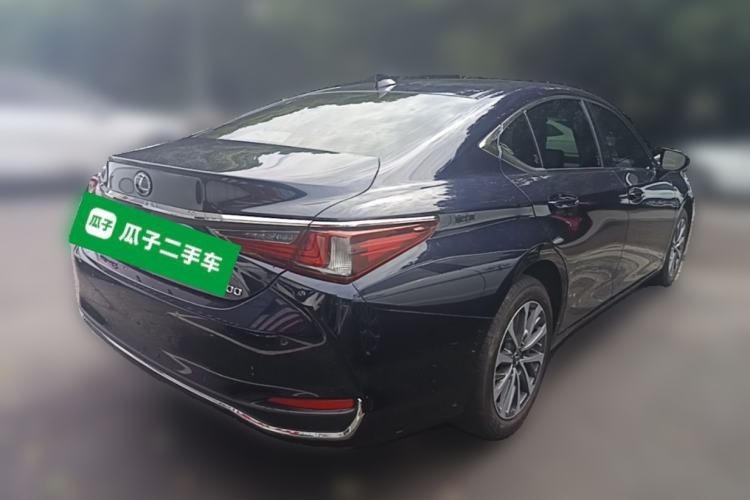 Used Lexus ES 2022 200 Excellence Edition Rear Right 45 Deg