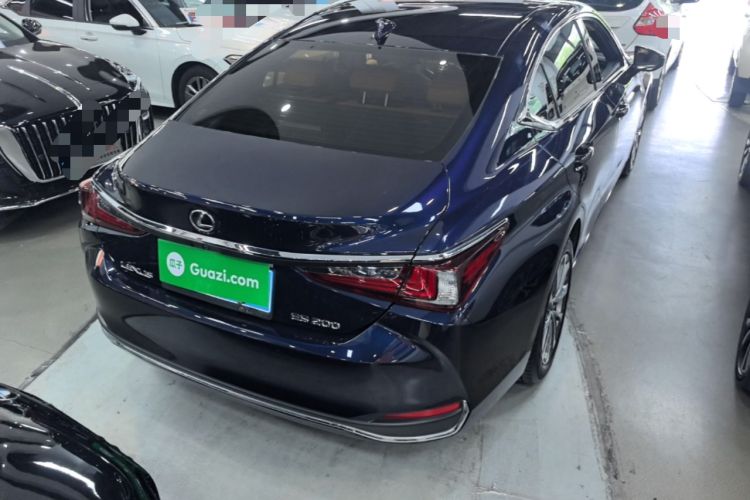 Used Lexus ES 2022 200 Excellence Edition Rear Right 45 Deg