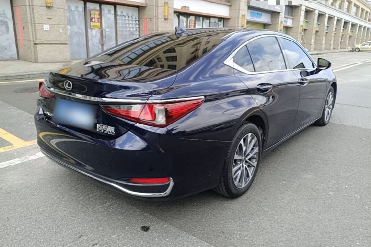 Used Lexus ES 2022 200 Excellence Edition Rear Right 45 Deg