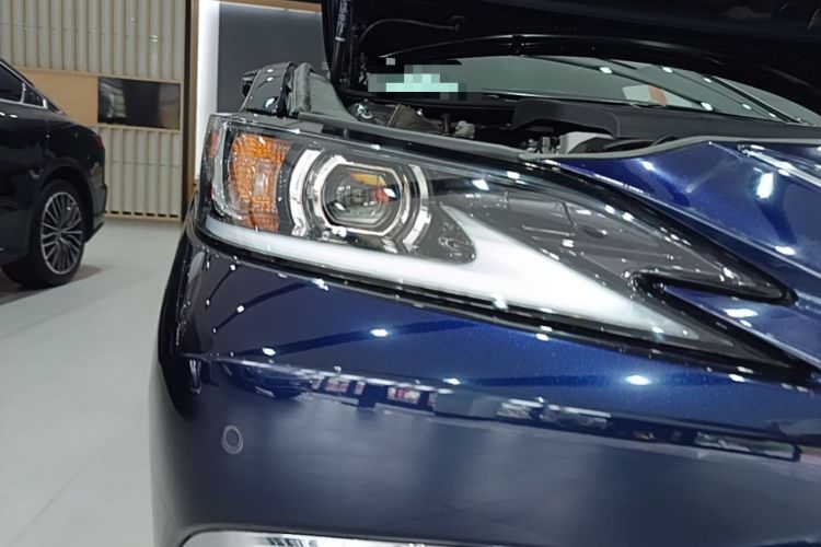 Used Lexus ES 2022 200 Excellence Edition Right Front Headlight