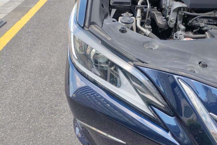 Used Lexus ES 2022 200 Excellence Edition Right Front Headlight