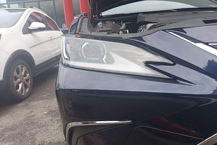 Used Lexus ES 2022 200 Excellence Edition Right Front Headlight