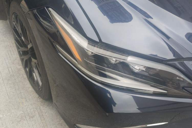 Used Lexus ES 2022 300h Excellence Edition Right Front Headlight