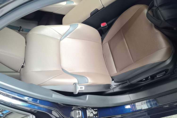 Used Lexus ES 2022 200 Excellence Edition Right Front Seat