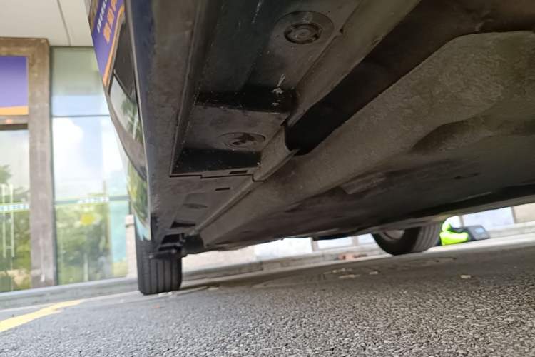 Used Lexus ES 2022 200 Excellence Edition Right Side Sill