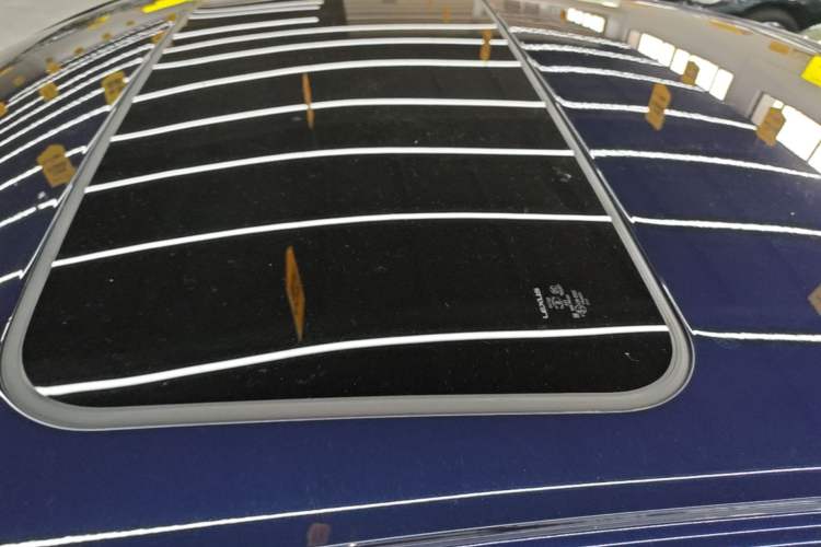 Used Lexus ES 2022 200 Excellence Edition Roof