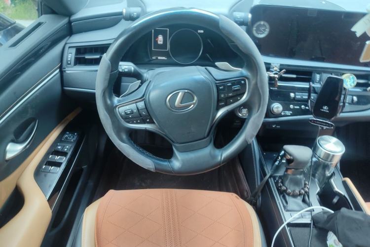 Used Lexus ES 2022 200 Excellence Edition Steering Wheel