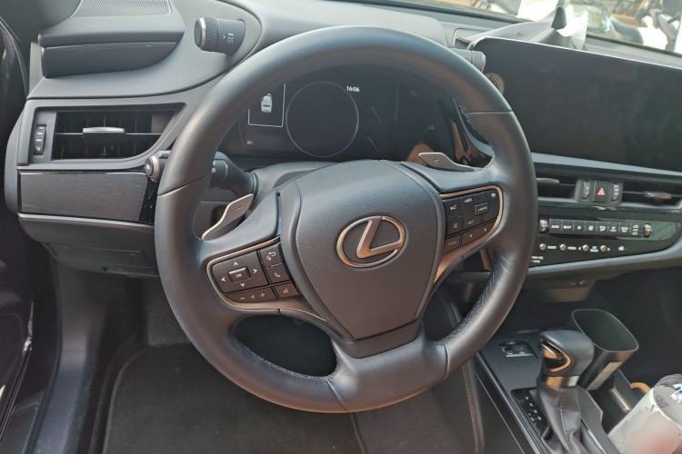 Used Lexus ES 2022 260 Excellence Edition Steering Wheel