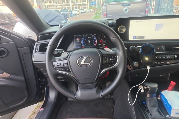 Used Lexus ES 2022 200 Excellence Edition Steering Wheel