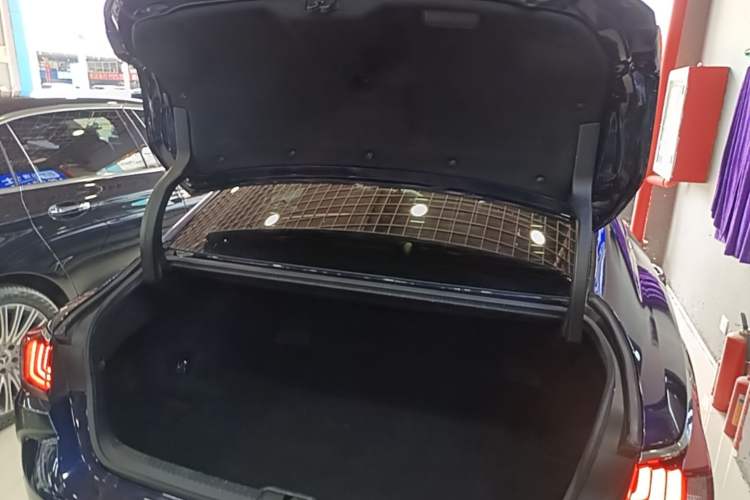 Used Lexus ES 2022 200 Excellence Edition Trunk