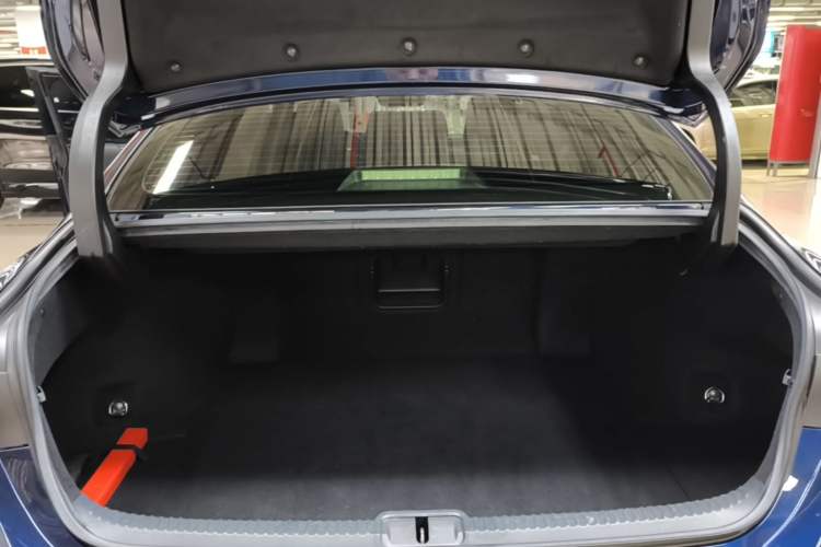 Used Lexus ES 2022 200 Excellence Edition Trunk