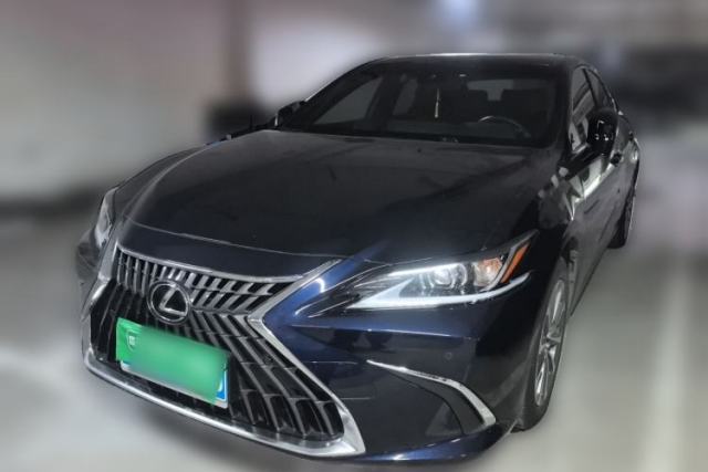 Used Lexus ES 2022 300h Excellence Edition