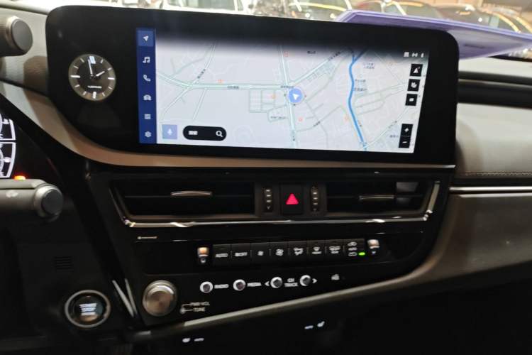 Used Lexus ES 2022 200 Excellence Edition Audio And AC Panel