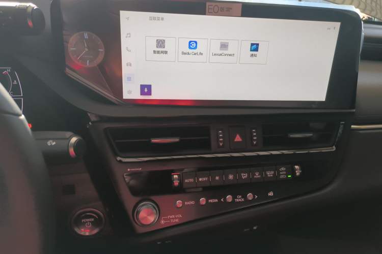 Used Lexus ES 2022 300h Excellence Edition Audio And AC Panel