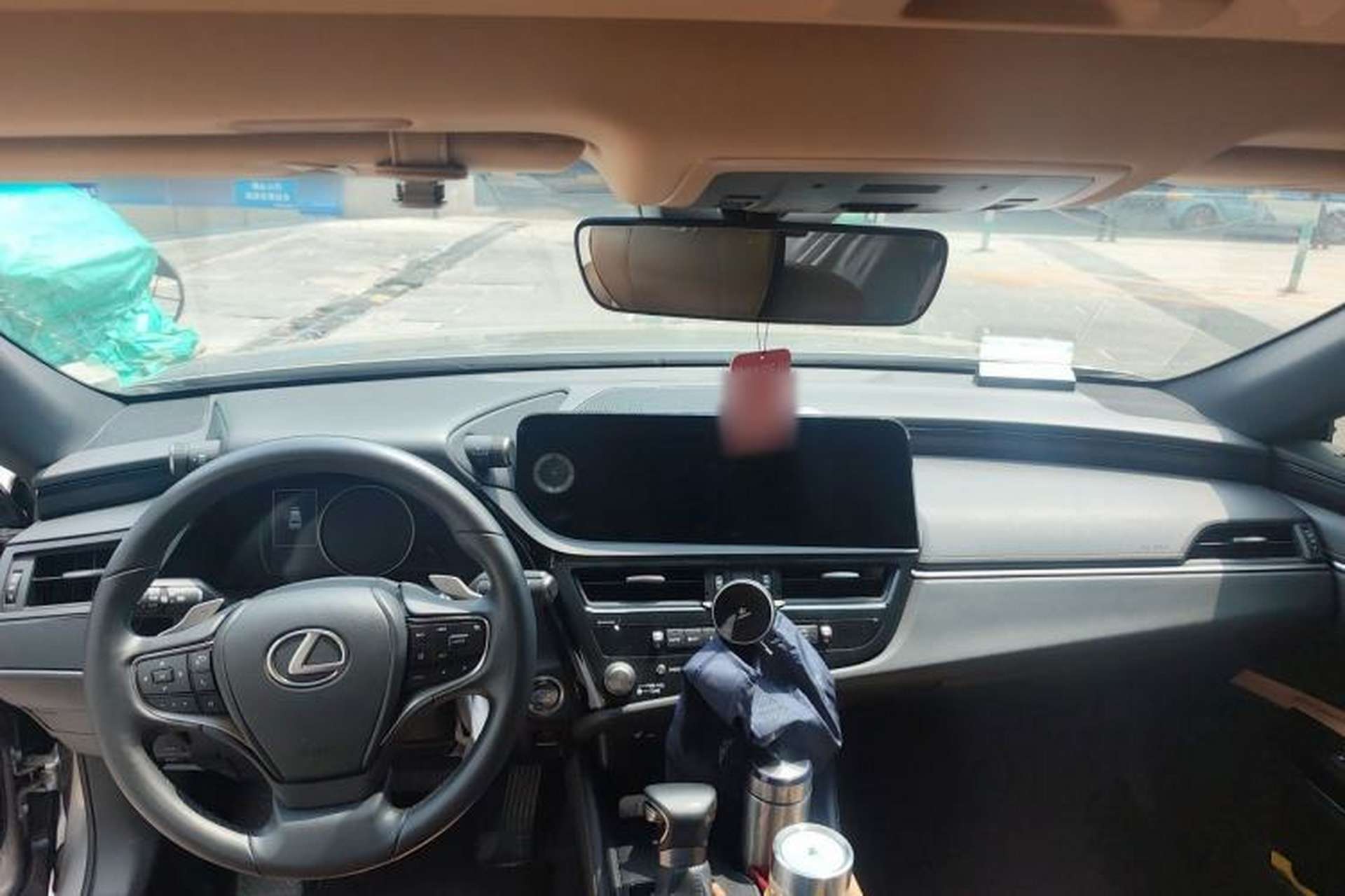 Used Lexus ES 2022 200 Excellence Edition Center Console