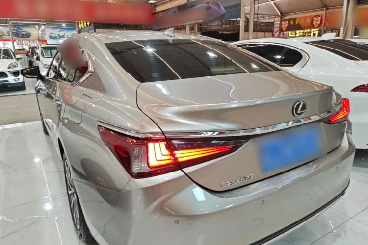 Used Lexus ES 2022 200 Excellence Edition Exterior 2