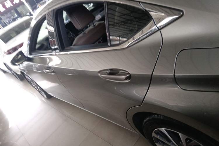 Used Lexus ES 2022 260 Excellence Edition Exterior 3