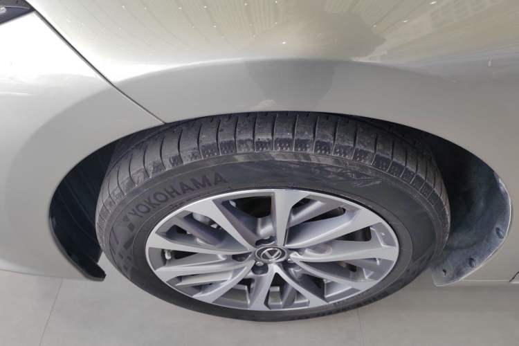 Used Lexus ES 2022 200 Excellence Edition Exterior 4
