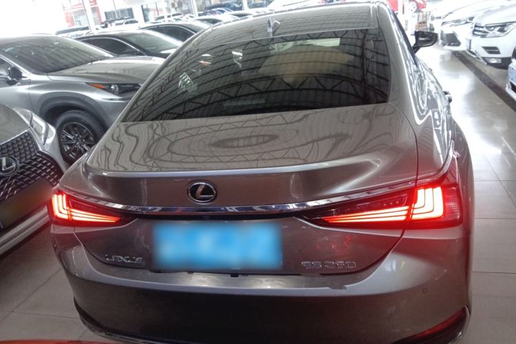 Used Lexus ES 2022 260 Excellence Edition Exterior 4