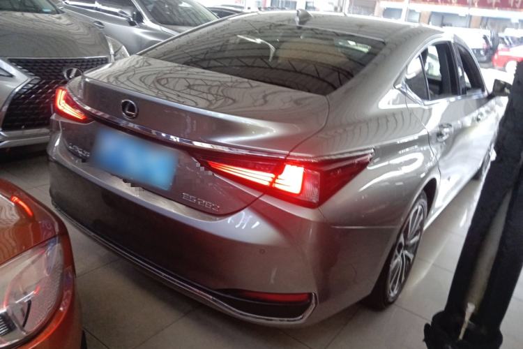 Used Lexus ES 2022 260 Excellence Edition Exterior 5