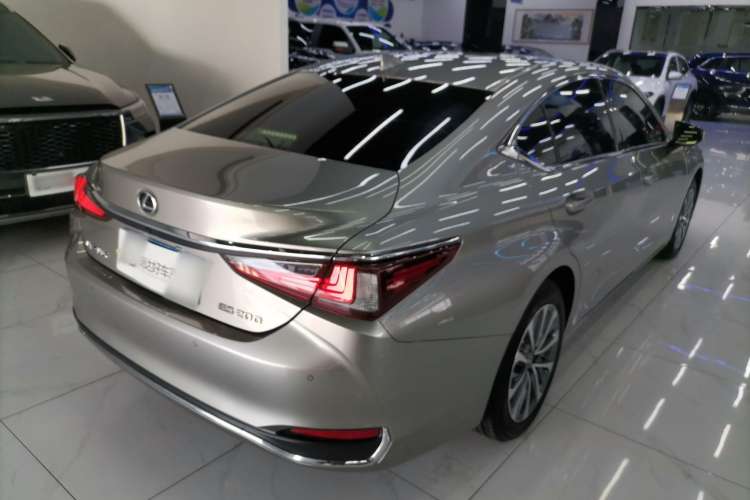 Used Lexus ES 2022 200 Excellence Edition Exterior 5