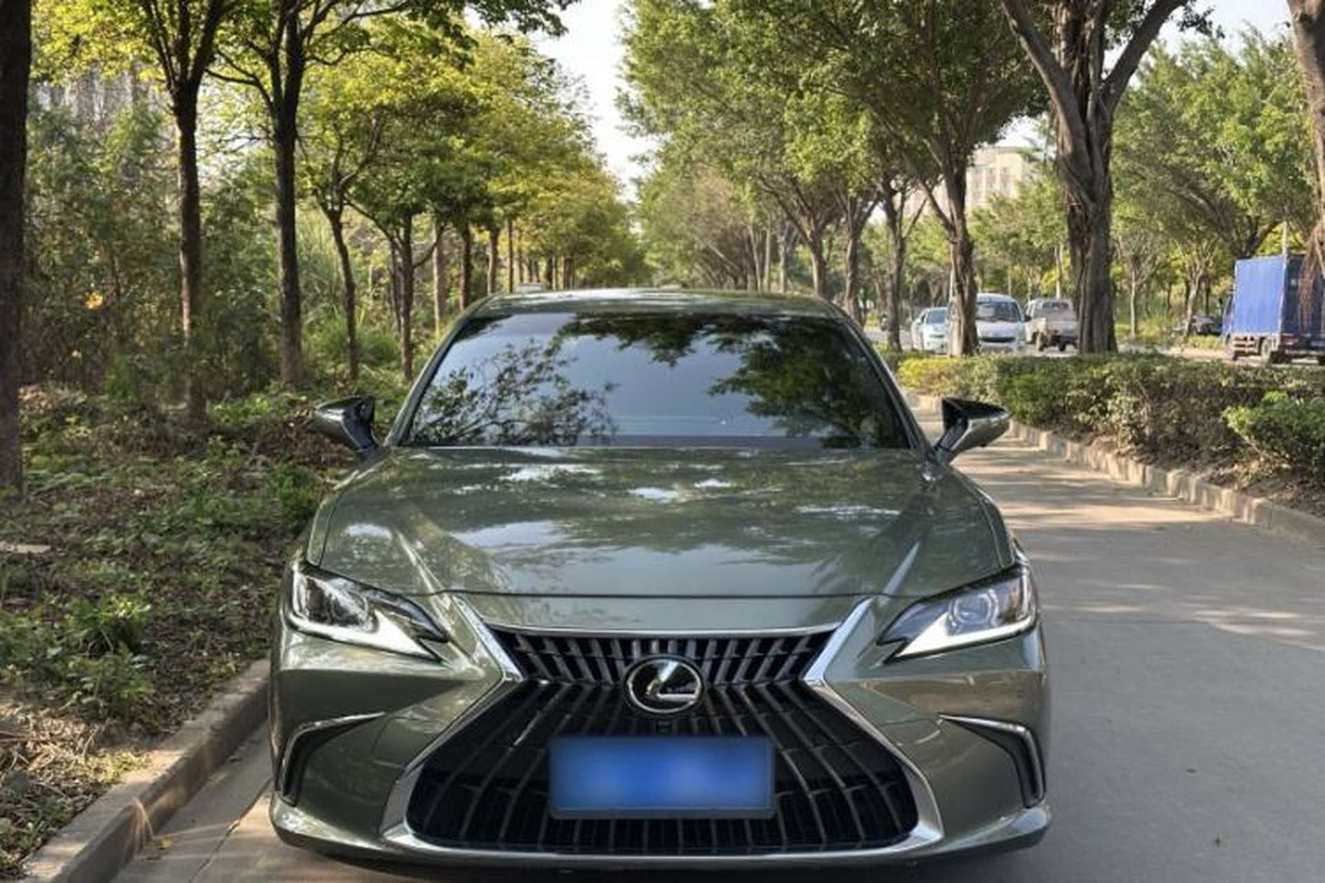 Used Lexus ES 2022 300h Excellence Edition Exterior 5