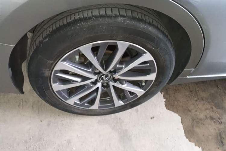 Used Lexus ES 2022 300h Excellence Edition Exterior 5