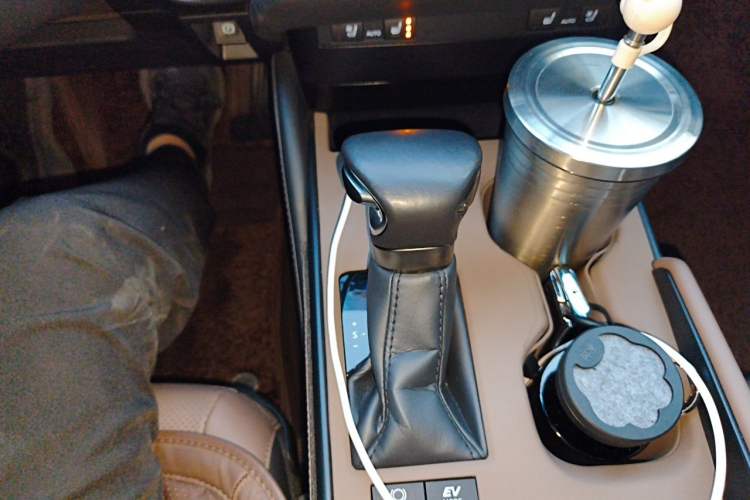 Used Lexus ES 2022 300h Deluxe Edition Gear Lever