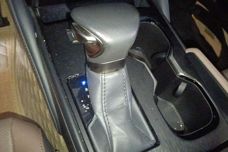 Used Lexus ES 2022 260 Excellence Edition Gear Lever