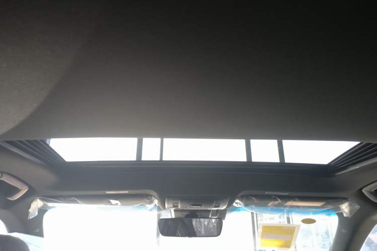 Used Lexus ES 2022 300h Excellence Edition Headliner