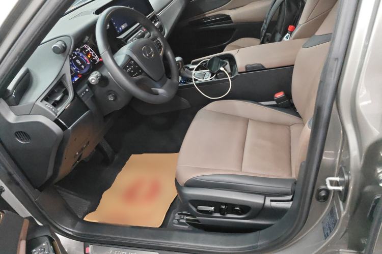 Used Lexus ES 2022 200 Excellence Edition Left Front Seat