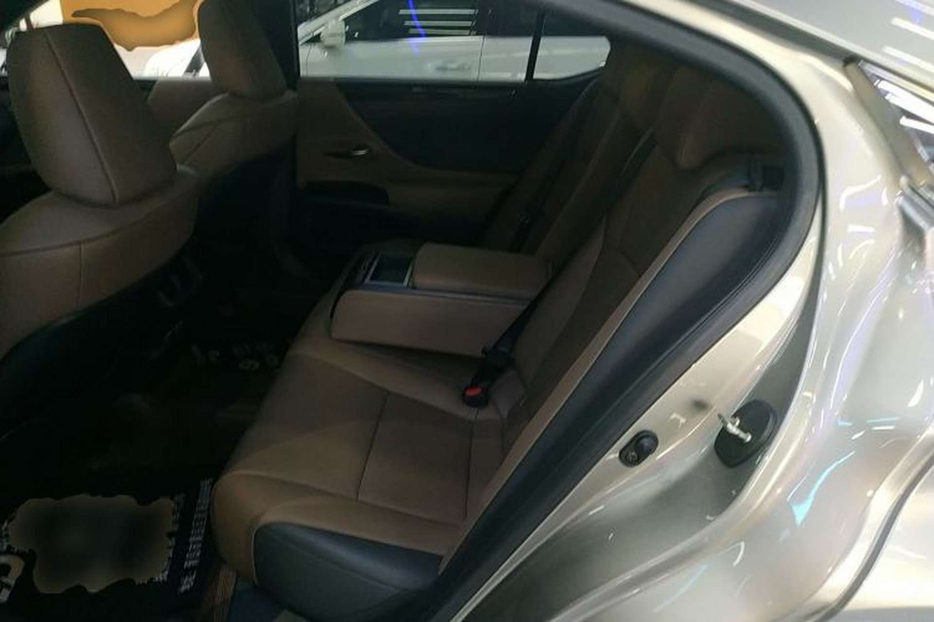 Used Lexus ES 2022 200 Excellence Edition Left Rear Seat