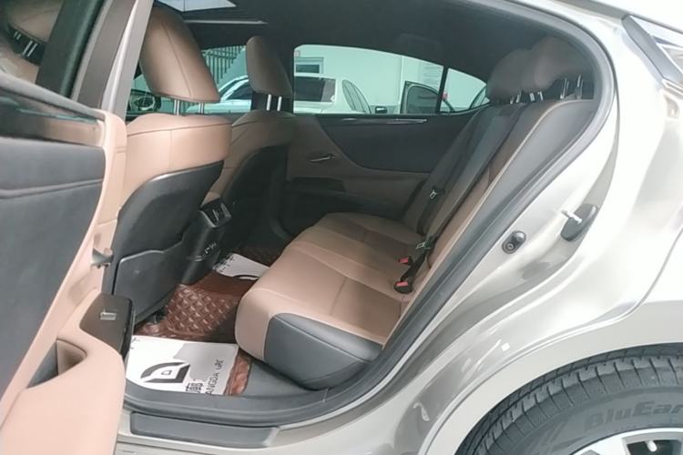 Used Lexus ES 2022 200 Excellence Edition Left Rear Seat
