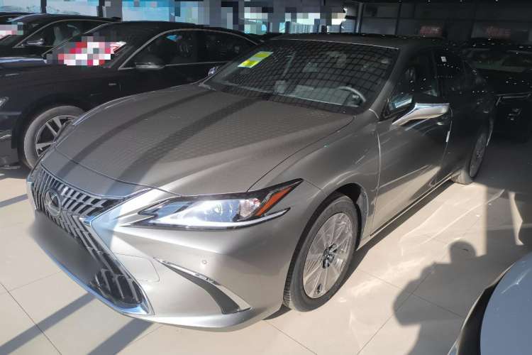 Used Lexus ES 2022 300h Excellence Edition Left Side
