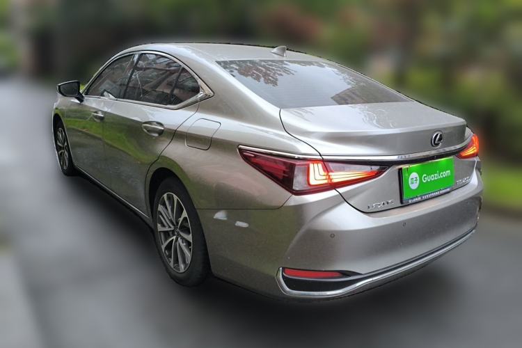 Used Lexus ES 2022 200 Excellence Edition Rear Left 45 Deg