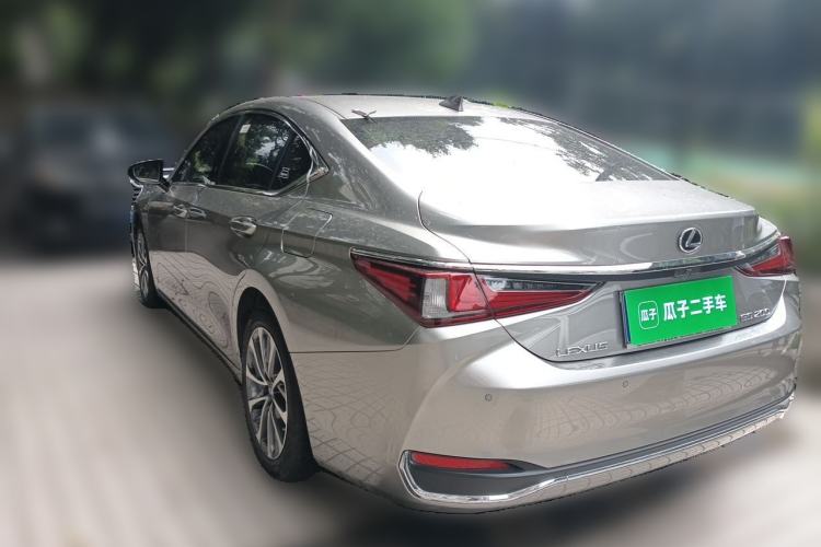 Used Lexus ES 2022 200 Excellence Edition Rear Left 45 Deg