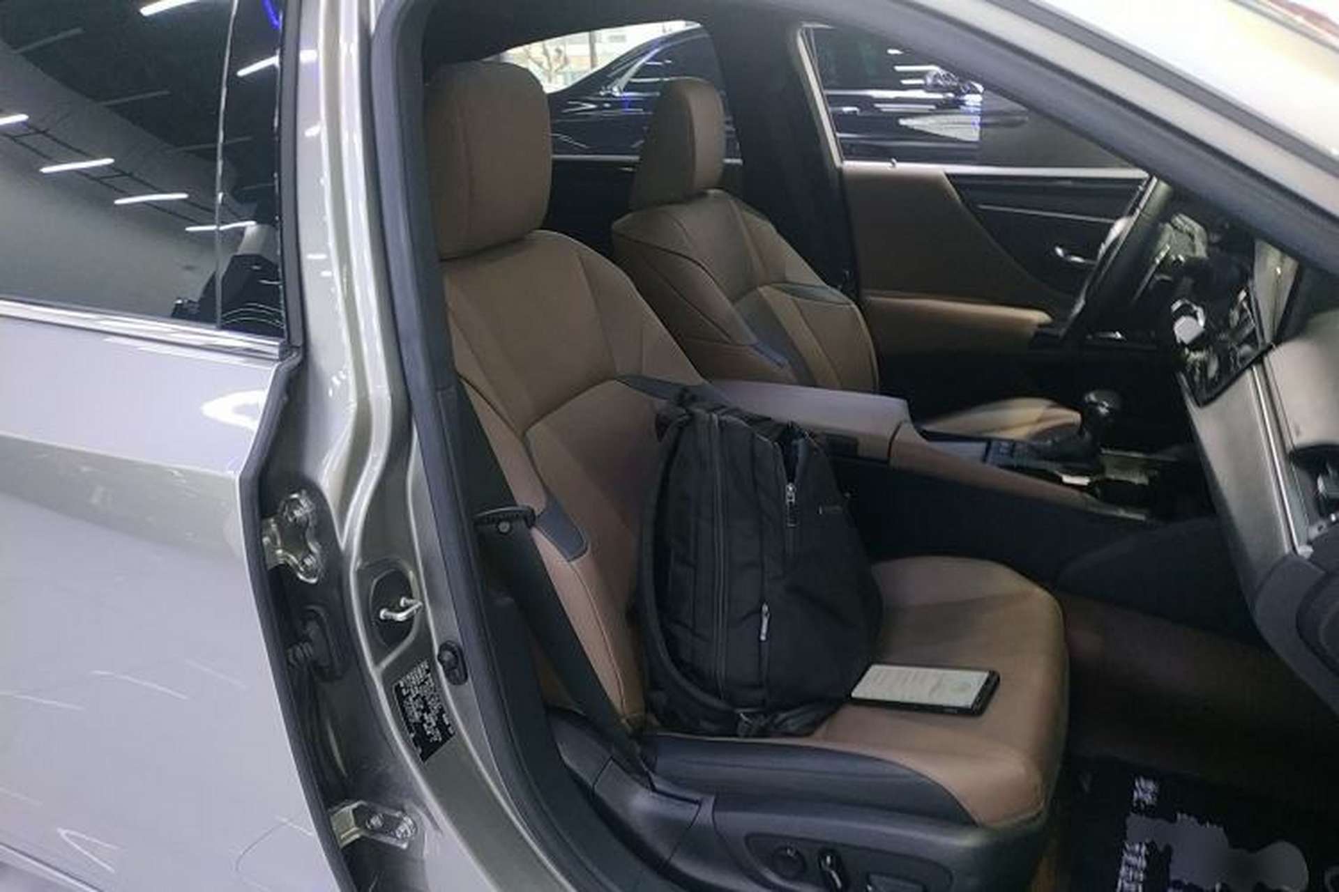 Used Lexus ES 2022 200 Excellence Edition Right Front Seat