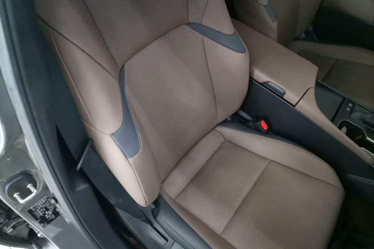 Used Lexus ES 2022 200 Excellence Edition Right Front Seat