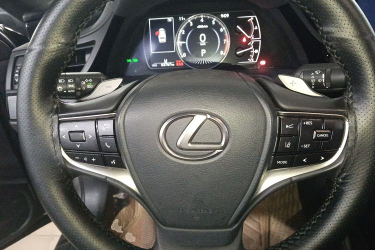 Used Lexus ES 2022 260 Excellence Edition Steering Wheel