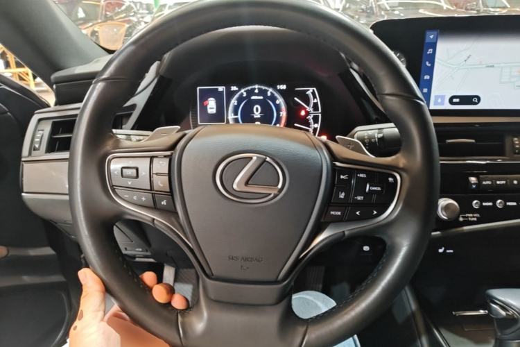 Used Lexus ES 2022 200 Excellence Edition Steering Wheel