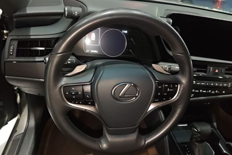 Used Lexus ES 2022 200 Excellence Edition Steering Wheel
