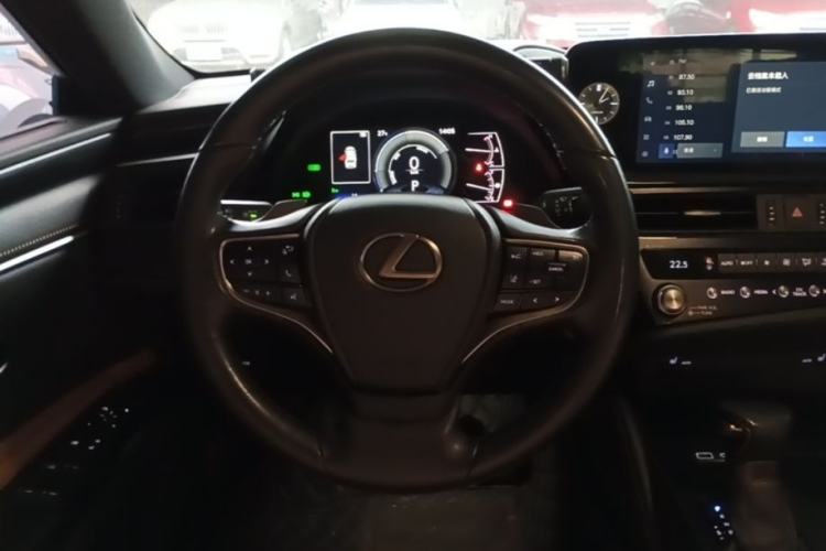 Used Lexus ES 2022 300h Excellence Edition Steering Wheel