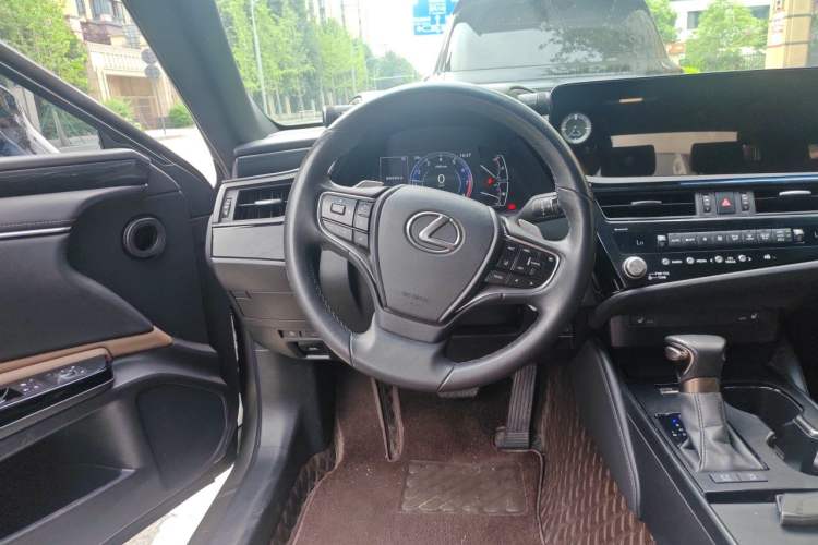 Used Lexus ES 2022 200 Excellence Edition Steering Wheel