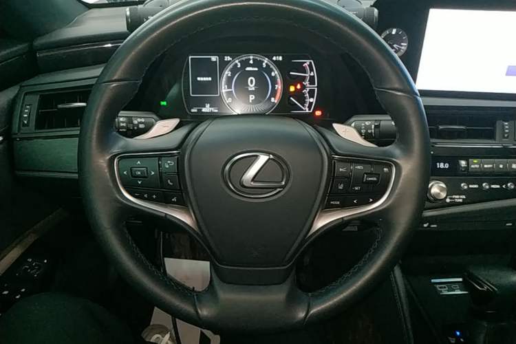 Used Lexus ES 2022 200 Excellence Edition Steering Wheel