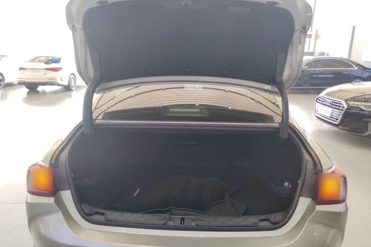 Used Lexus ES 2022 200 Excellence Edition Trunk
