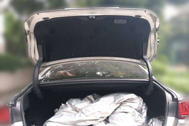 Used Lexus ES 2022 200 Excellence Edition Trunk