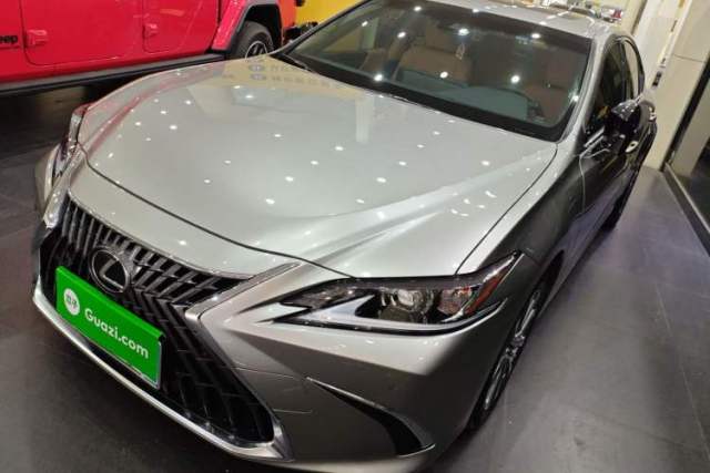 Used Lexus ES 2022 300h Excellence Edition