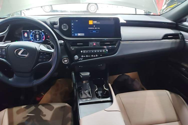 Used Lexus ES 2022 200 Excellence Edition Audio And AC Panel