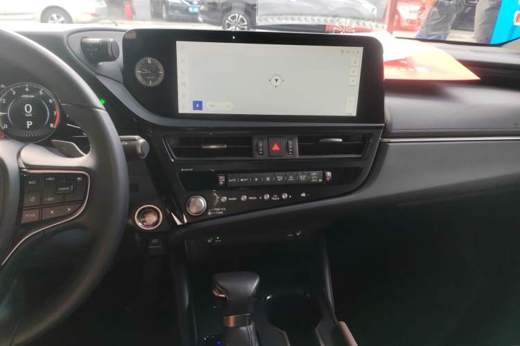 Used Lexus ES 2022 260 Excellence Edition Audio And AC Panel