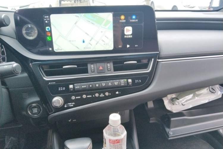 Used Lexus ES 2022 260 Excellence Edition Audio And AC Panel